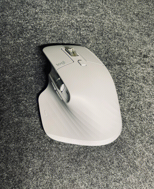 最新羅技鼠標，科技先鋒，極致體驗