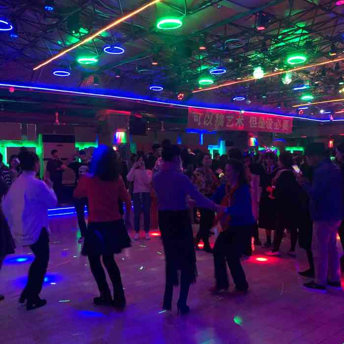 最新上海舞廳地址匯總，舞動(dòng)魔都的熱門場(chǎng)所揭秘