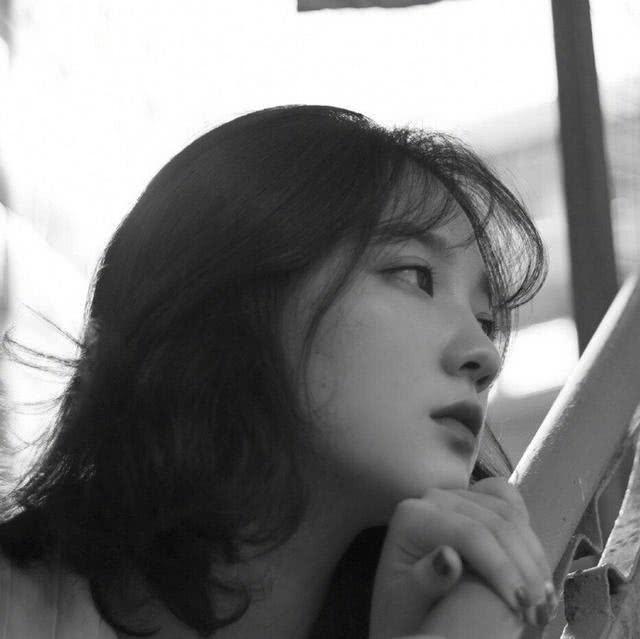 最新潮流前線，展現(xiàn)獨特個性的時尚風(fēng)采！