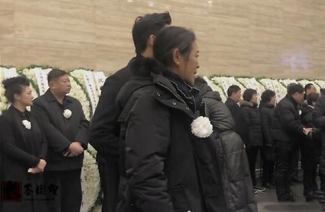 趙忠祥最新消息，科技巨頭引領(lǐng)潮流，全新高科技產(chǎn)品亮相舞臺(tái)