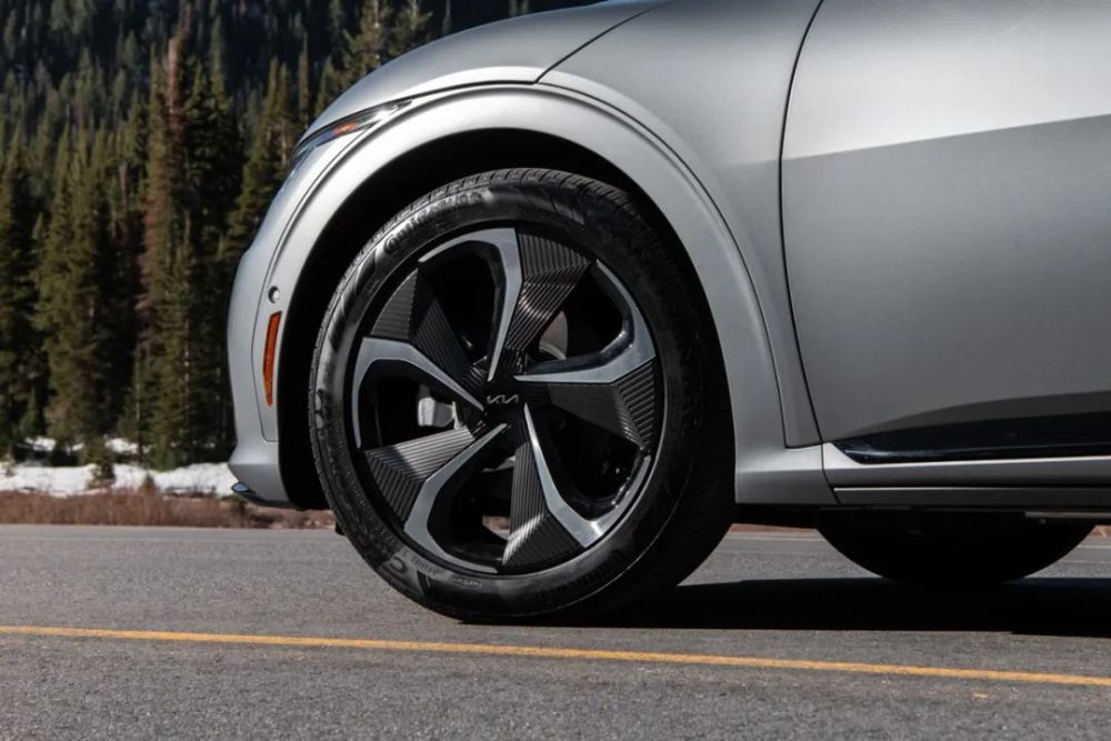 2024澳門(mén)精準(zhǔn)正版免費(fèi)大全,安全設(shè)計(jì)解析說(shuō)明法_專(zhuān)業(yè)版88.271