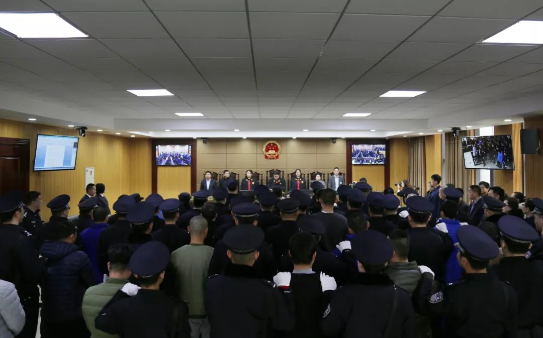 閆現(xiàn)攀最新動態(tài)，探索前沿科技，引領(lǐng)未來發(fā)展