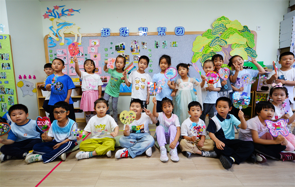 親子活動(dòng)最新進(jìn)展及其影響，回溯最新動(dòng)態(tài)與啟示