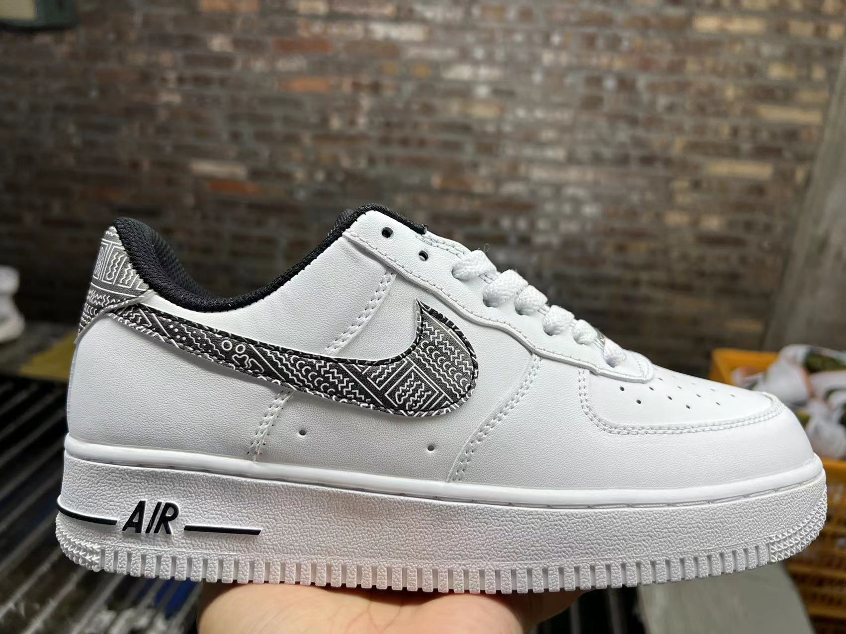 AF最新款時(shí)尚巔峰首發(fā)，引領(lǐng)潮流的巔峰之作！