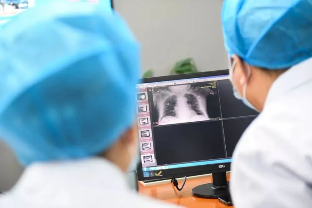 最新疫情動態(tài)圖，疫情與歡樂生活的交織