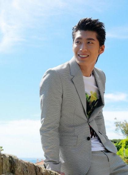 揭秘演員張博背后的神秘愛(ài)情故事，與妻子的娛樂(lè)圈愛(ài)情故事曝光