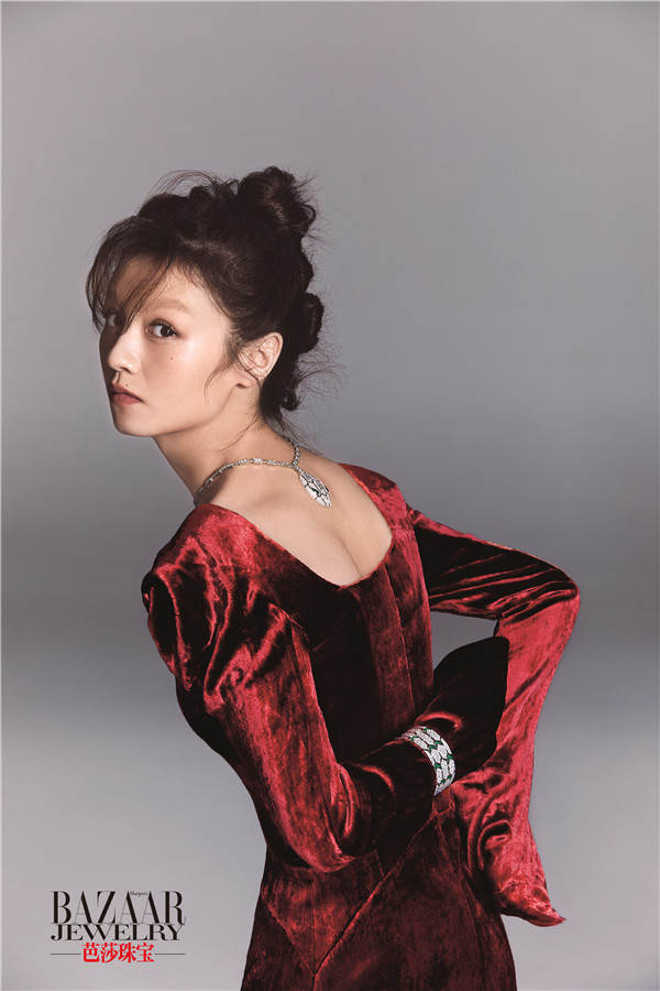 演員春夏照片，光影藝術(shù)中的璀璨人生