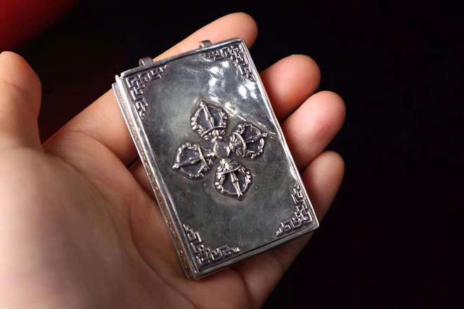 佛牌明星的成長之路，一路學(xué)習(xí)，自信閃耀