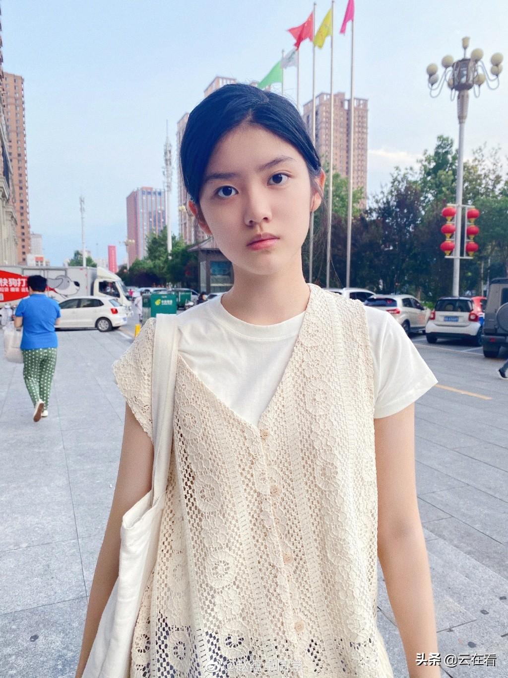 趙蘊(yùn)卓近照，日常小確幸與友情的溫馨時(shí)光