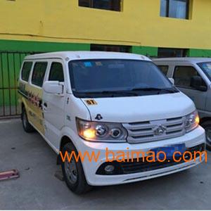 西寧包車價格行情探秘，小巷獨特之旅的包車費用解析