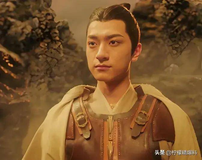 最新搞笑丑男大盤點，日常笑料背后的真摯友情故事