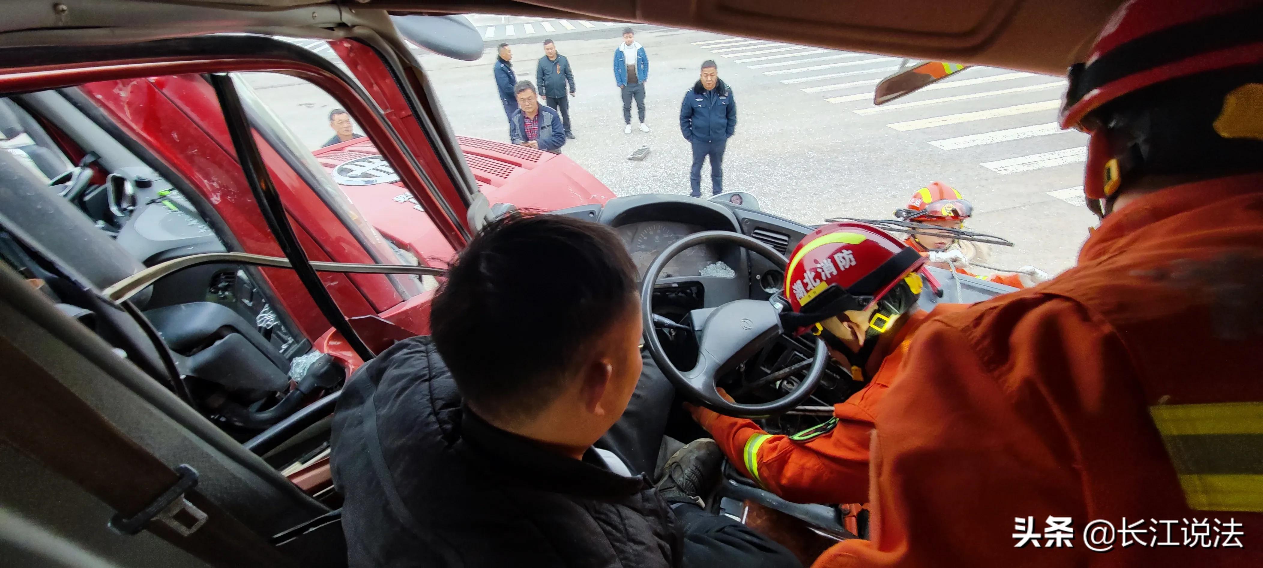 震撼！蘄春再現(xiàn)車禍悲劇，警鐘長鳴——2025最新車禍新聞