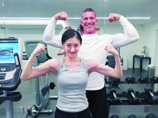 景甜專訪星光璀璨，展現(xiàn)時(shí)代影響力