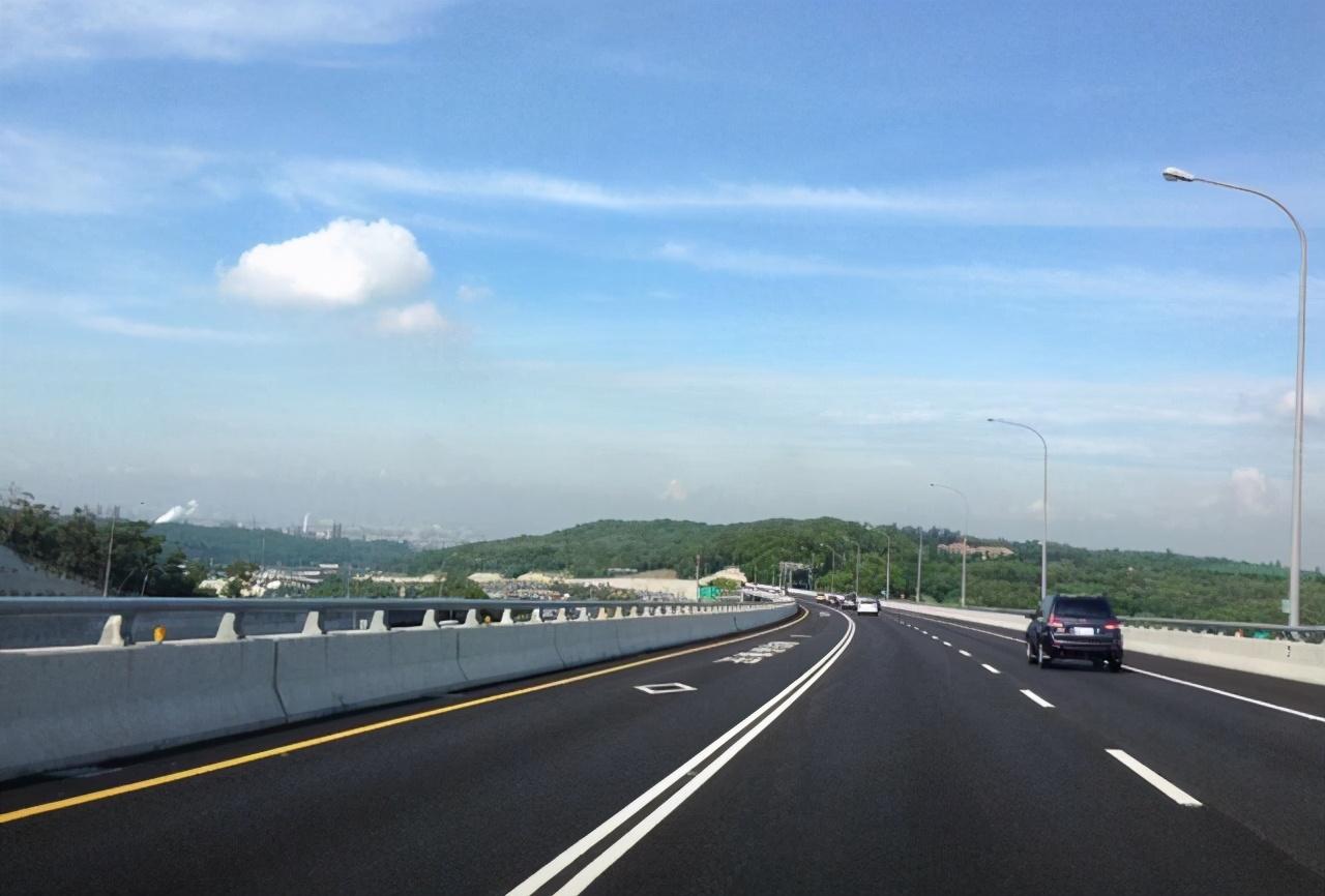 會澤機(jī)場最新消息，一段溫馨的飛行奇緣揭秘