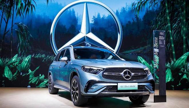 GLC350奔馳最新報(bào)價(jià)，購(gòu)車之旅的溫馨指南