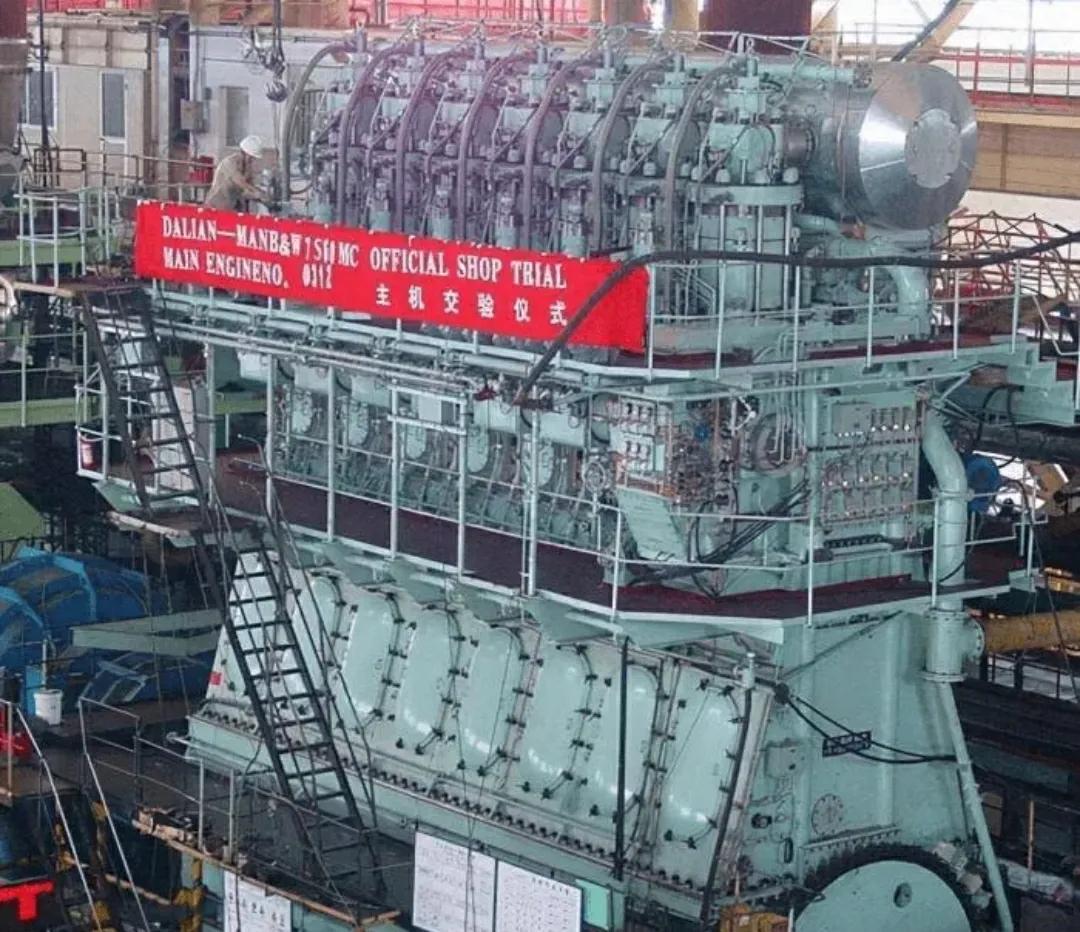 國產(chǎn)航母最新圖片，科技巨擘重塑未來視界，海洋守護者展現(xiàn)大國力量