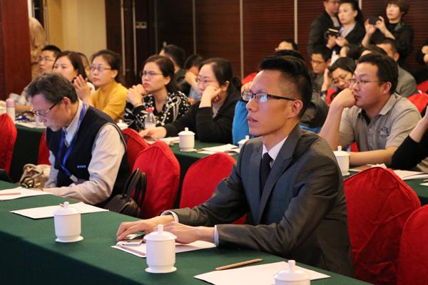 脫發(fā)最新進展，頭頂奇遇與友情力量的力量探索