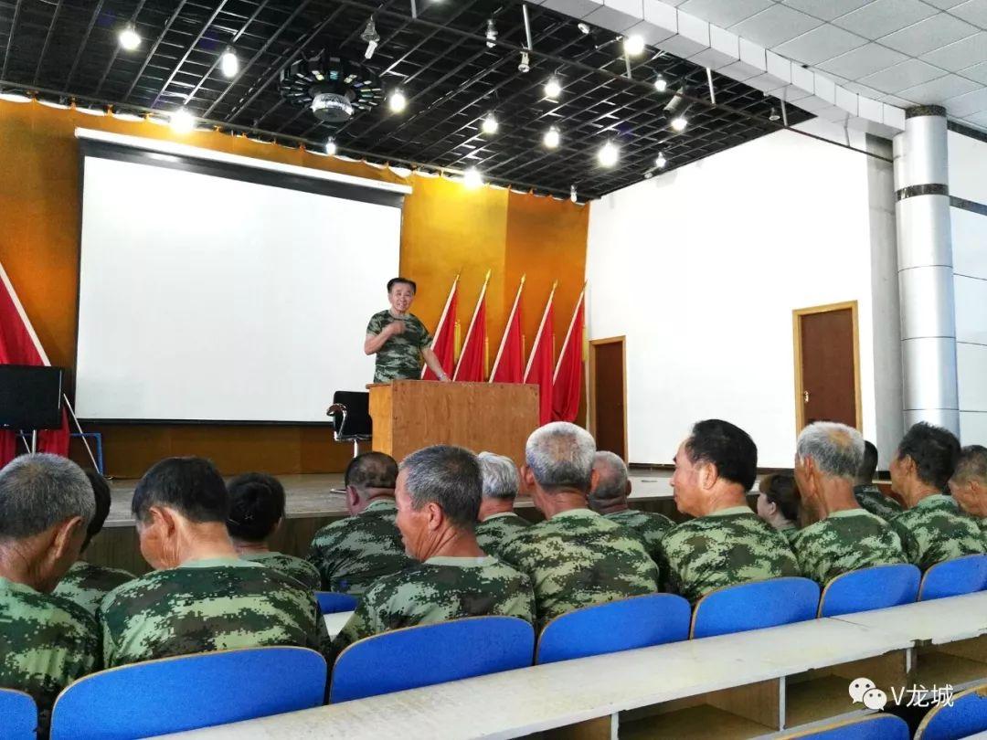 小巷深處的軍迷天堂，最新軍情新聞揭秘