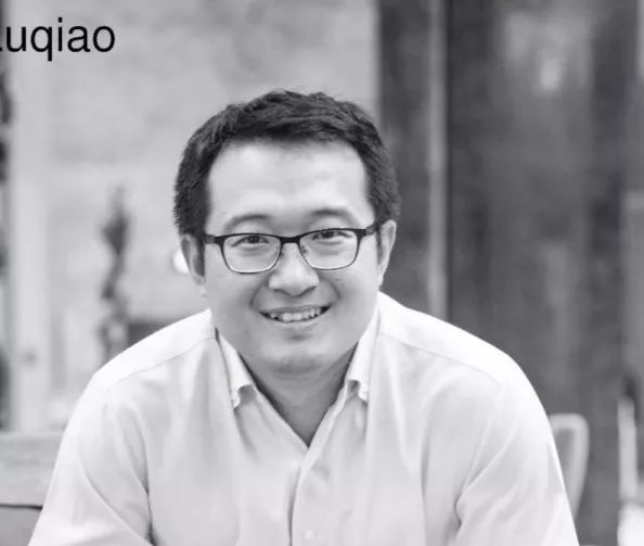 何匡最新女友，變化的力量與自信成就之路的見(jiàn)證者