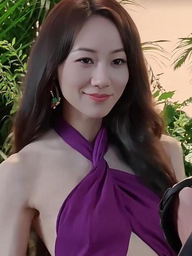 女性頭像時尚潮流演變，最新風尚與2025年流行趨勢預測