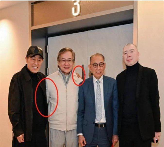 成龍最新動(dòng)態(tài)揭秘，小巷深處的驚喜探索之旅（2025年）