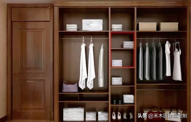 最新衣柜格局揭秘，探索秘密，感受溫馨故事
