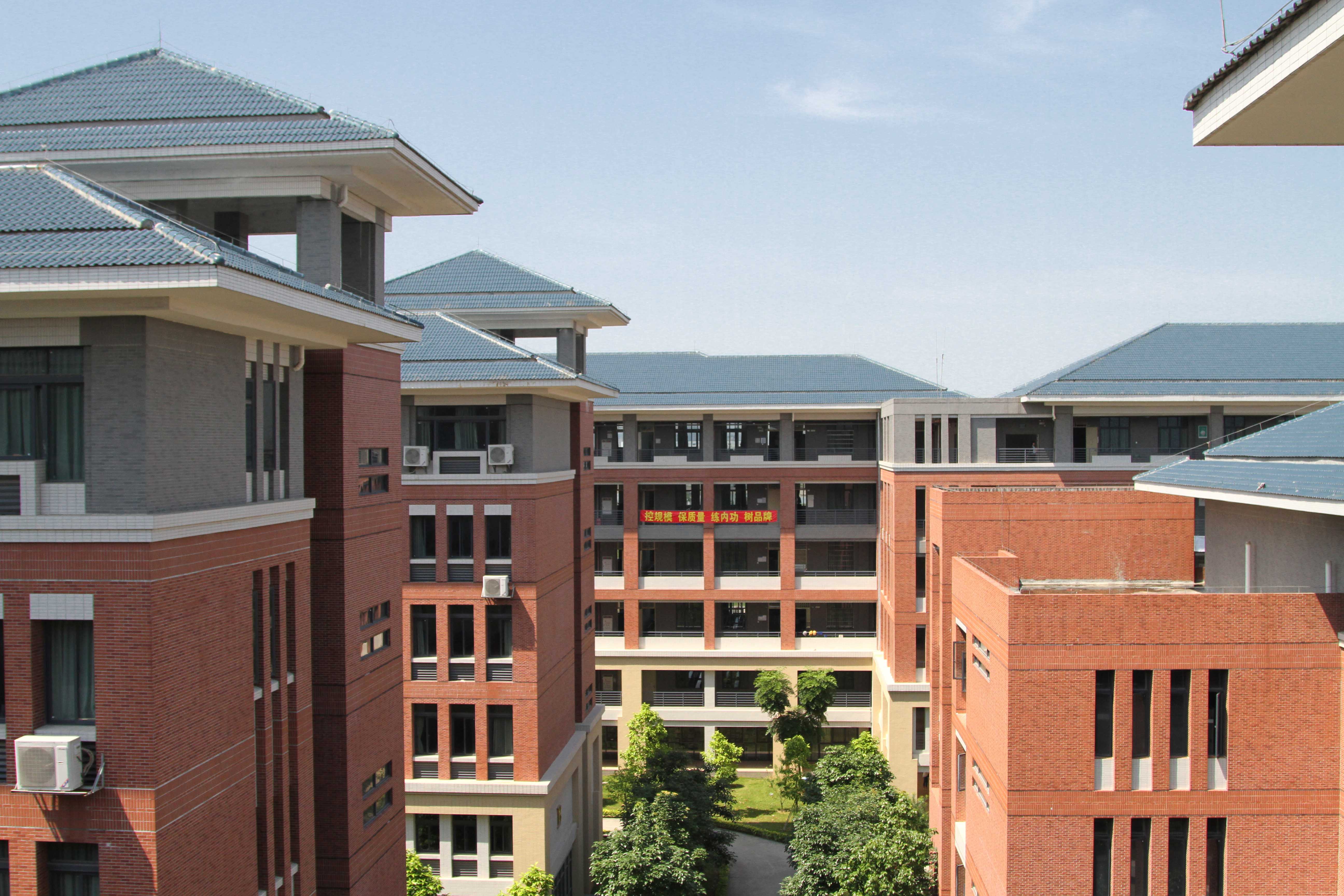 最新華學(xué)院，小巷特色小店的獨(dú)特魅力