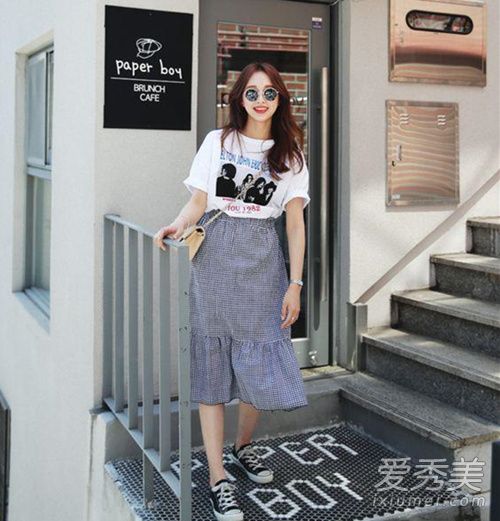 韓國最新流行趨勢(shì)與觀點(diǎn)探析，時(shí)尚T臺(tái)展現(xiàn)最新風(fēng)尚