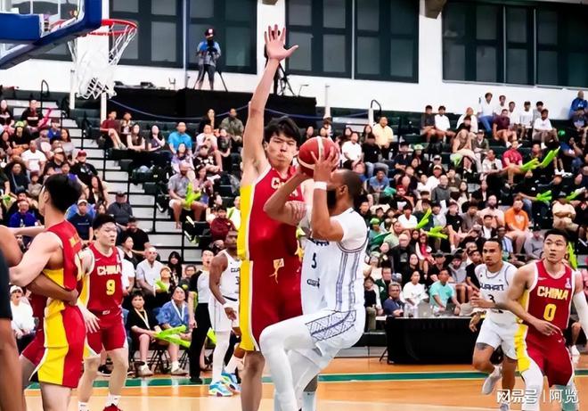 最新籃球賽事，賽場上的溫情與陪伴