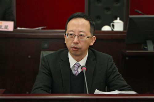 松江區(qū)長引領科技革新，打造未來生活新篇章啟航