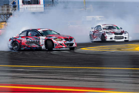 最新車漂移，漂移中的友情與家庭溫馨時(shí)刻