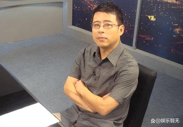 阿丘最新微博，社交媒體時(shí)代的言論自由與責(zé)任探討