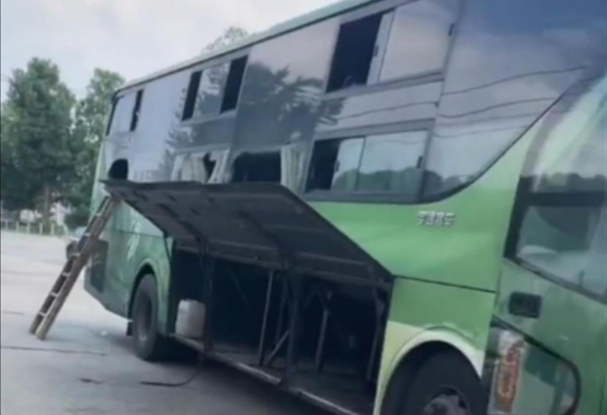 大巴車最新視頻，自然之旅的心靈探索，重拾寧?kù)o的旅程