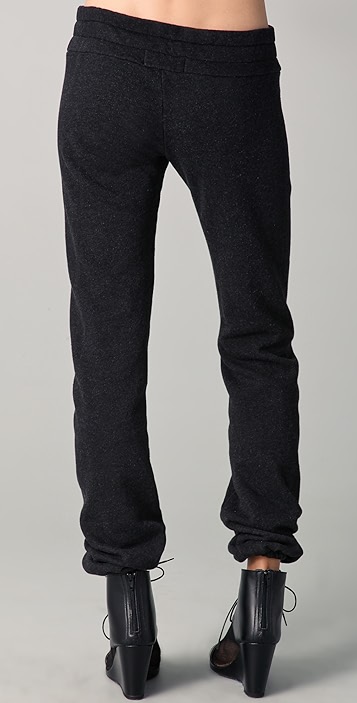 十字褲最新潮流，時(shí)尚潮流還是爭議話題？