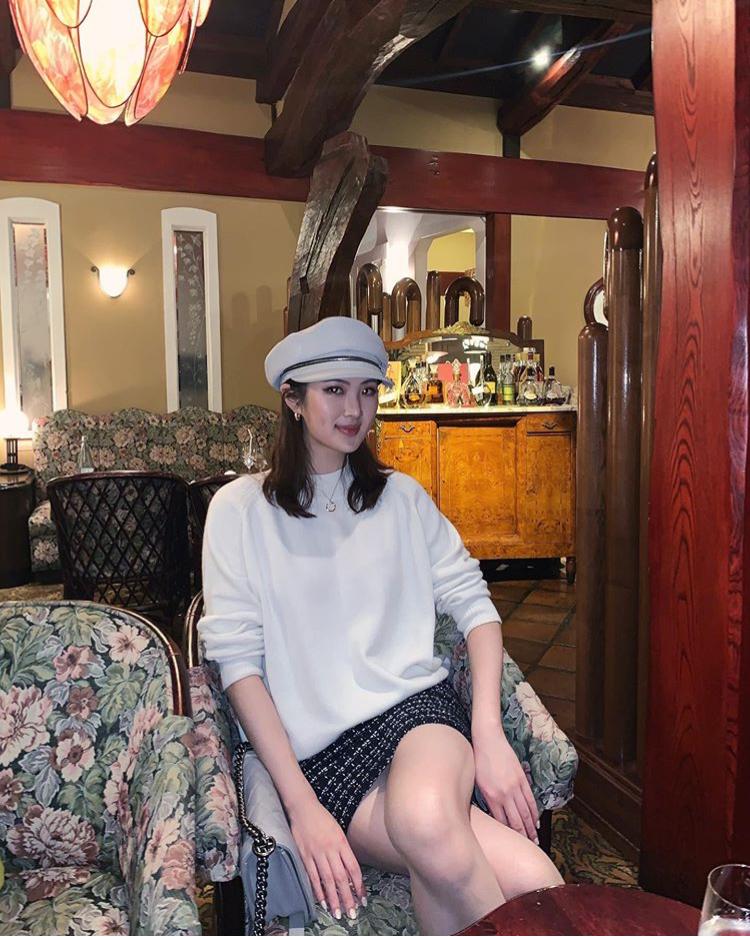 華為最新款女士智能手機(jī)，科技與時(shí)尚的完美融合亮相！