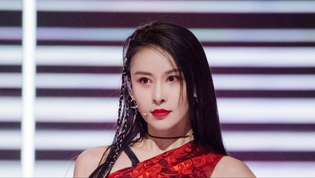 浪姐最新淘汰名單，變化中成長(zhǎng)，自信成就輝煌之路