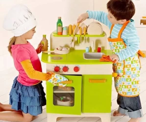 小女孩最新玩具趨勢與選擇探討，時尚之選揭秘