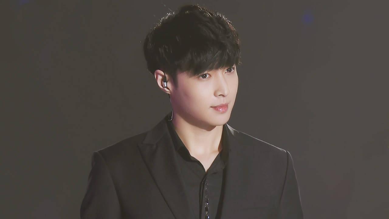 張藝興最新動態(tài)更新，揭秘他的最新狀況