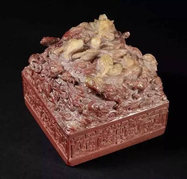 時(shí)代之光下的璀璨明珠，最新款寶雕亮相！